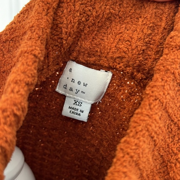 Target Sweater - Picture 7 of 7